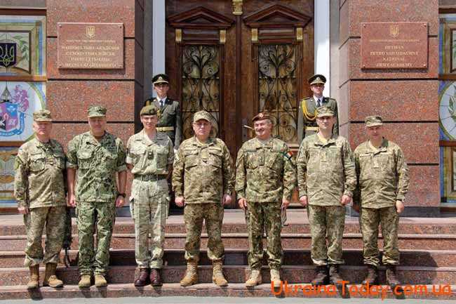 Представники сухопутних військ