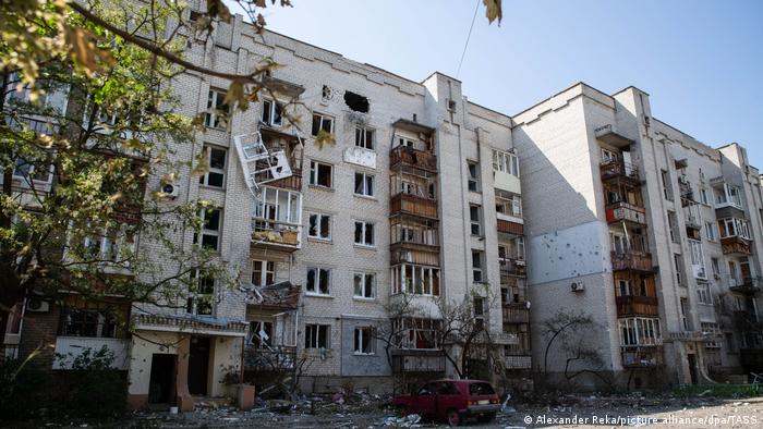 Зруйновані житлові будівлі у Сєвєродонецьку