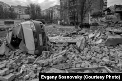 Евгений Сосновский фотографировал город после обстрелов