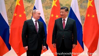 Президент РФ Володимир Путін та голова КНР Сі Цзіньпін перед переговорами в Пекіні 4 лютого 2022 року