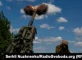 Американское оружие на передовой: огонь из гаубицы М777 по позициям российских войск