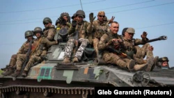 «Украинские военные тактически переигрывают русских на херсонском направлении», – утверждает Сергей Хлань.