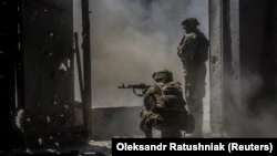 «Там просто ад»: бои с российской армией за контроль над Северодонецком
