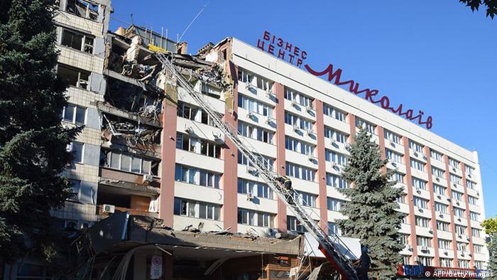 Пошкоджений бізнес-центр у Миколаєві