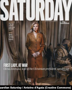 Фотография первой леди Украины Елены Зеленской на переплете журнала Guardian Saturday.  Фотограф Antoine D'Agata
