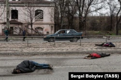 Мертвые тела на улицах Мариуполя, апрель 2022 года