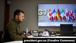Президент Владимир Зеленский выступил на видеоконференции лидеров «Группы семи» и Украины.  Киев, 11 октября 2022 года