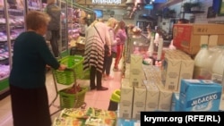 В супермаркете «Яблоко» в Ялте нет перебоев с продуктами после взрыва на Керченском мосту, 12 октября 2022 года